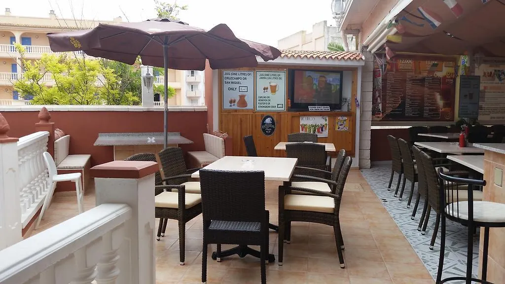 Apartamentos Vista Al Puerto San Antonio  Aparthotel